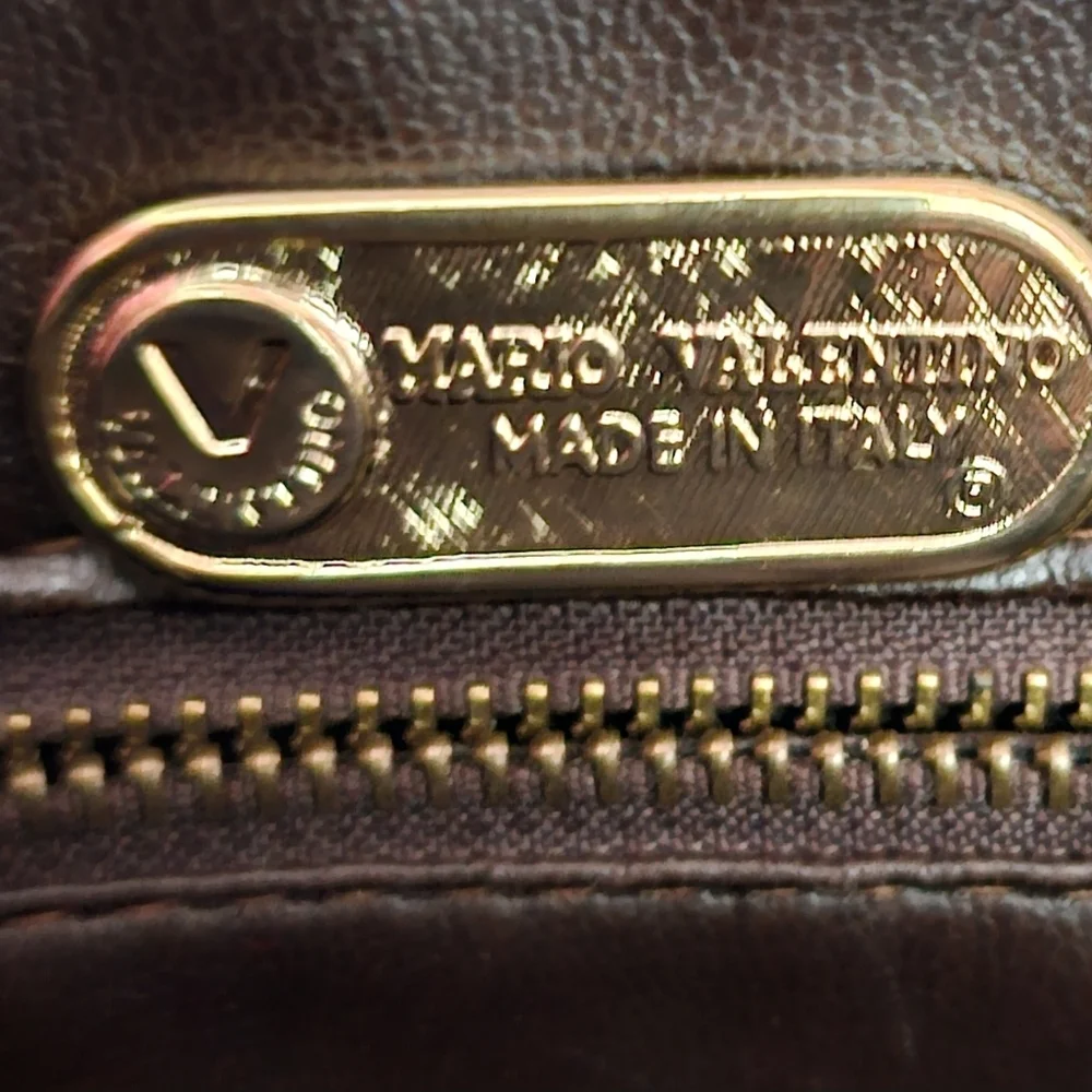 VALENTINO WITH UNBRANDED GOLD TONED CROSSBODY STRAP